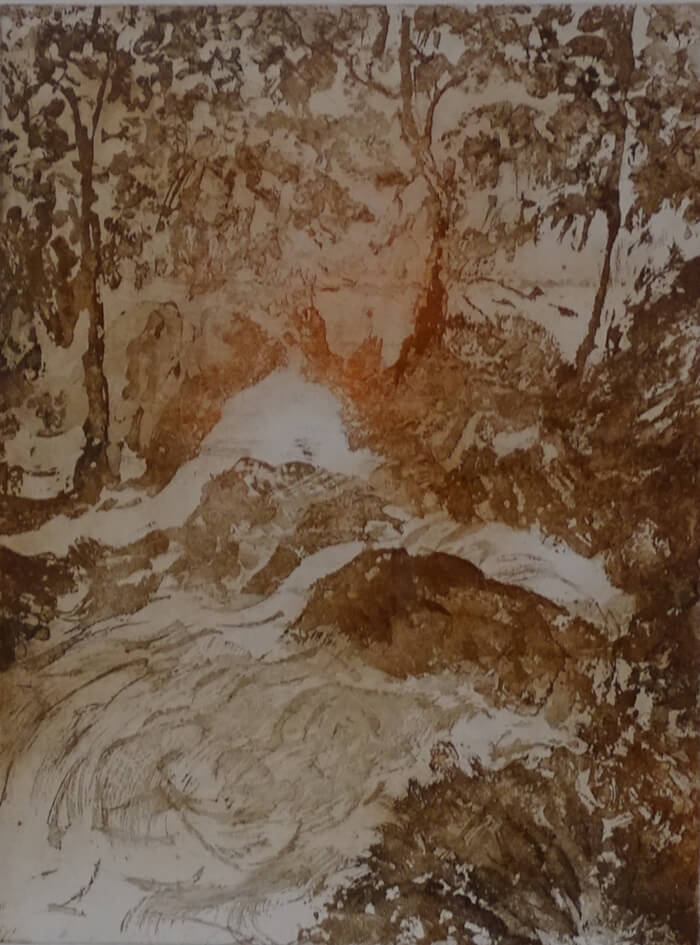 2025_gravure_Au fil de eau entre arbres et rochers I_40 x 30_ sur papier laurier 50 x 70_couleur_rouge